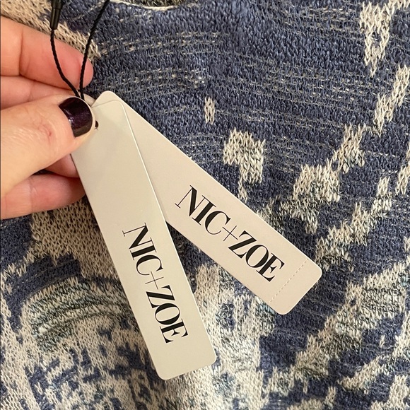 NWT Nic + Zoe Abstract Blue and Cream V-neck Cuffed Short Sleeve Sweater XS - Picture 3 of 10